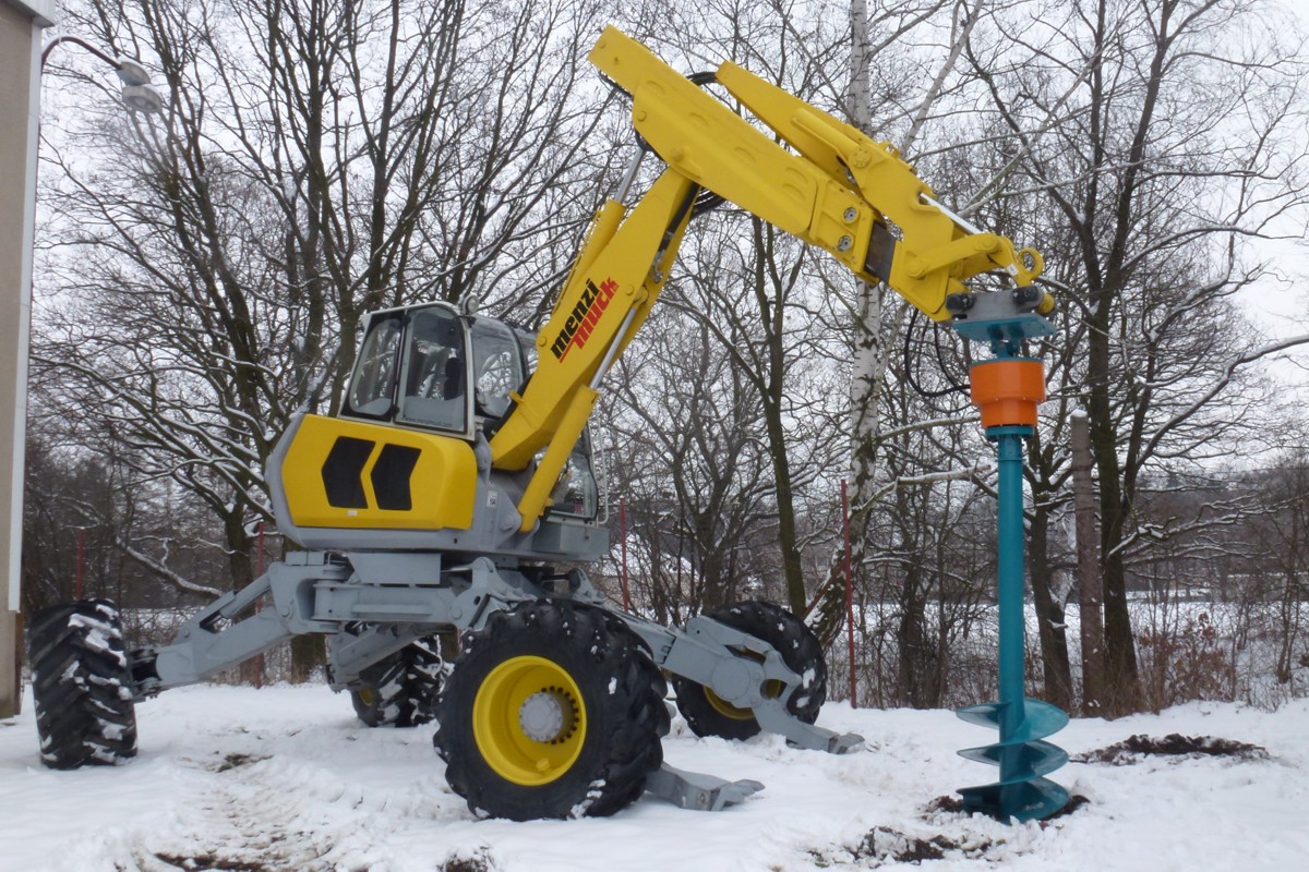 <li>Drilling</li>Compact and powerful Echidna auger and auger drive