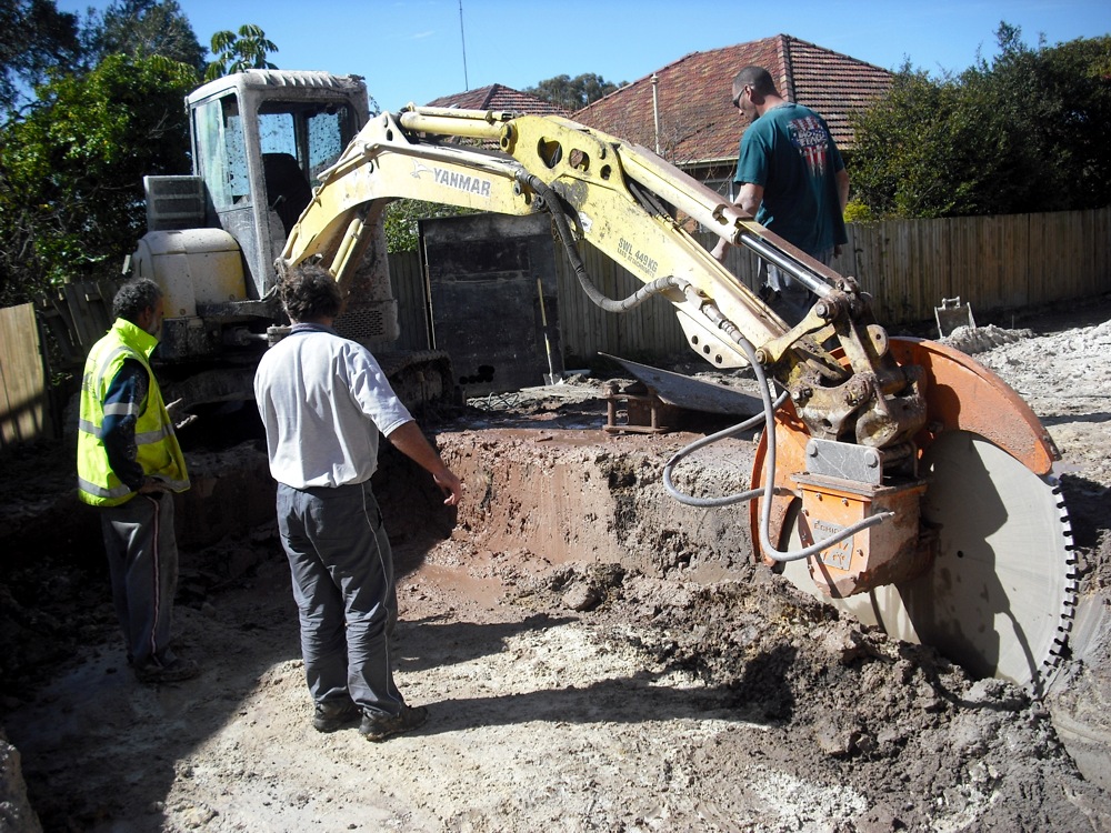 Excaving sandstone for swimming_pool